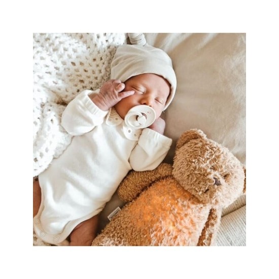 MOONIE 2.0 Επαναφορτιζόμενο βοήθημα ύπνου με ηχογράφηση & αισθητήρα κλάματος – Οργανικό βαμβάκι Cappuccino Bear M-MCA2